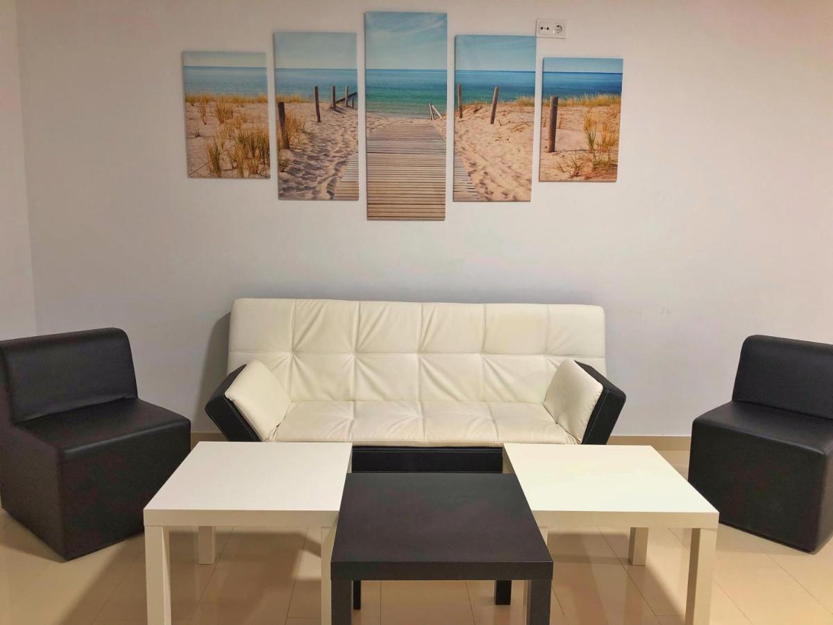 Apartamentos Carmen Teresa Torremolinos Luaran gambar