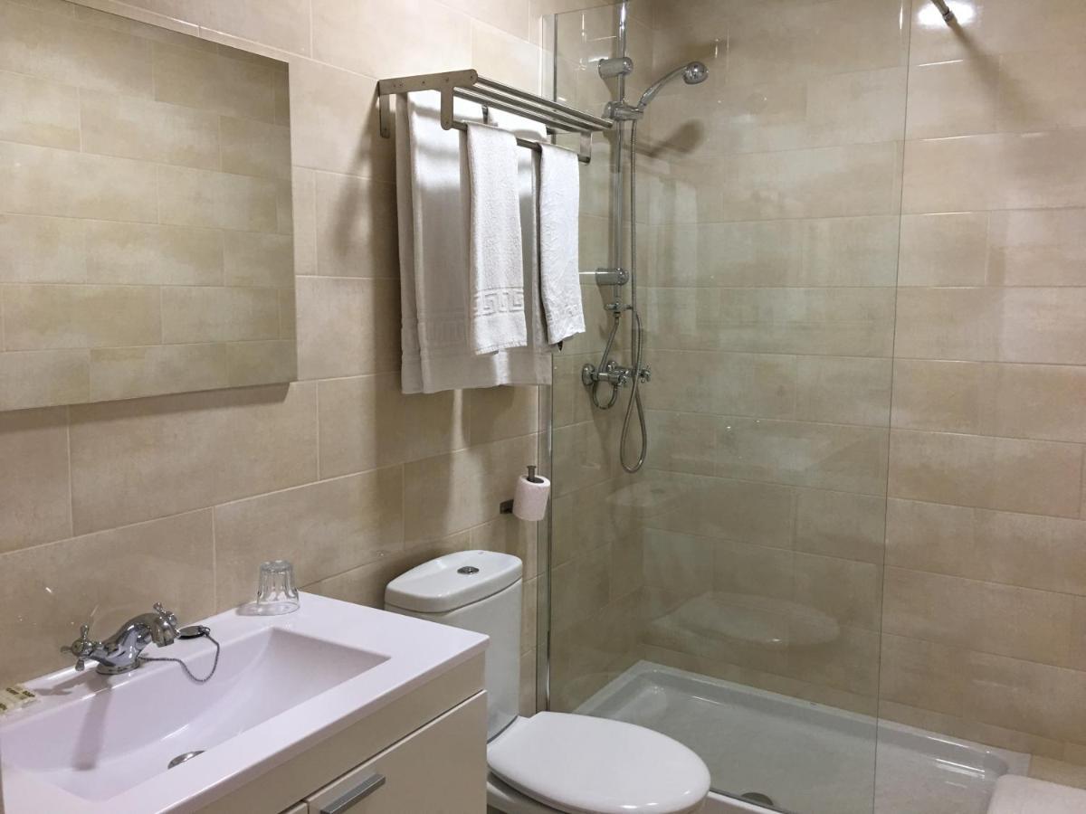 Apartamentos Carmen Teresa Torremolinos Luaran gambar