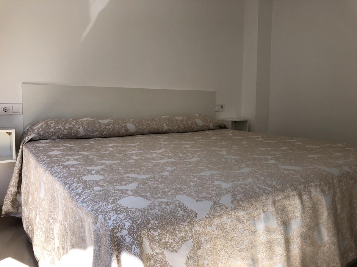 Apartamentos Carmen Teresa Torremolinos Luaran gambar