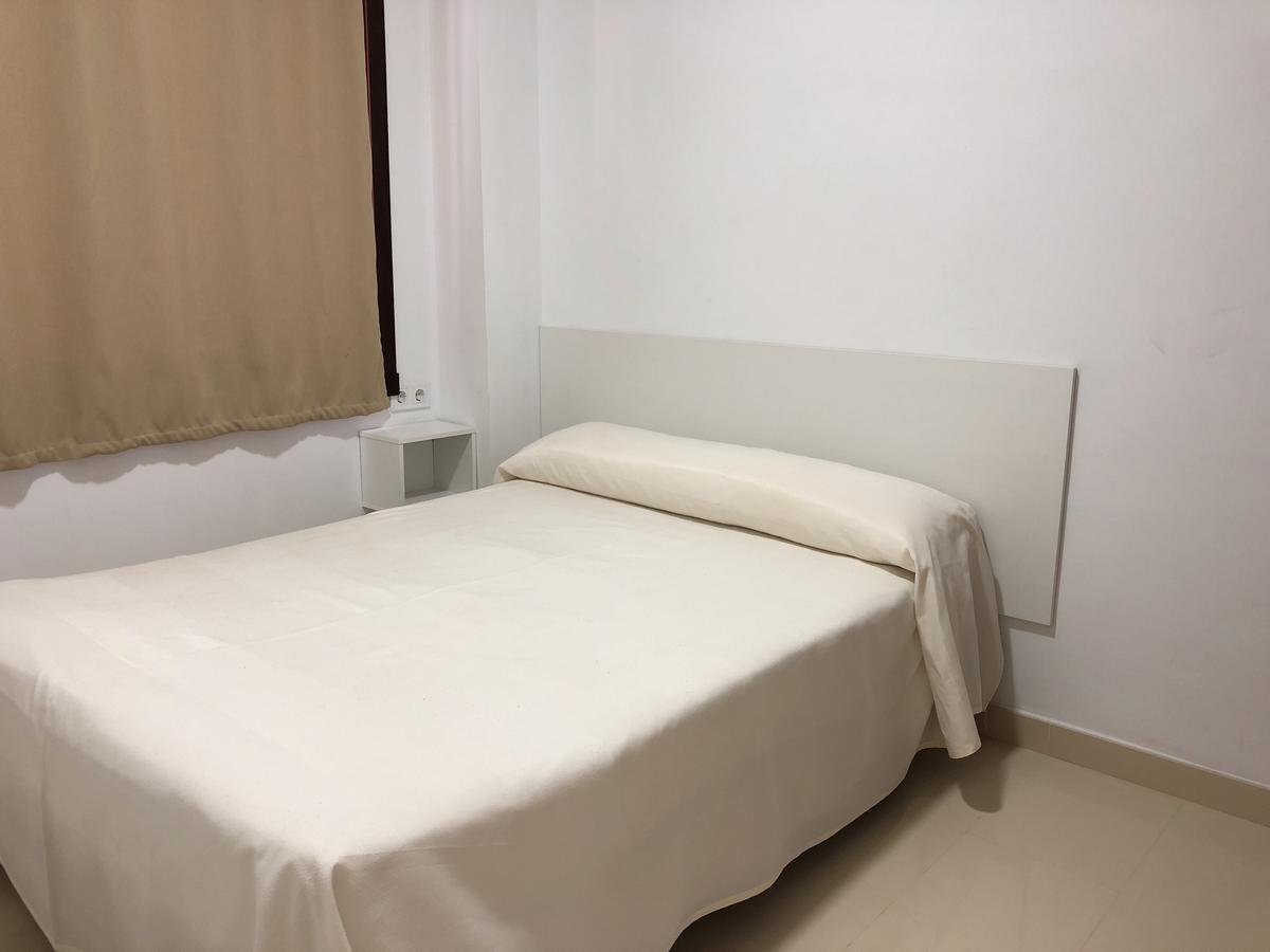 Apartamentos Carmen Teresa Torremolinos Luaran gambar