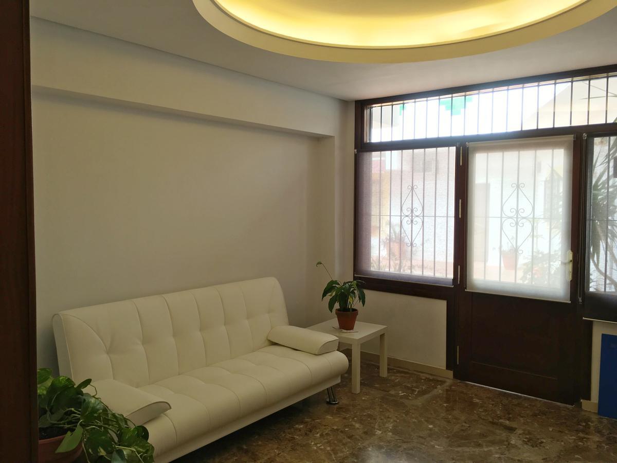 Apartamentos Carmen Teresa Torremolinos Luaran gambar